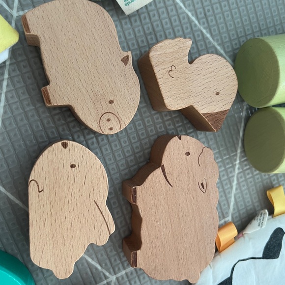 Lot of various Kiwico infant developmental toys - Picture 4 of 5